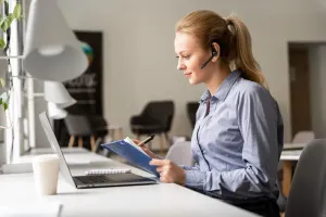 Jak znaleźć tłumacza przysięgłego? Pewny sposób poszukiwań
